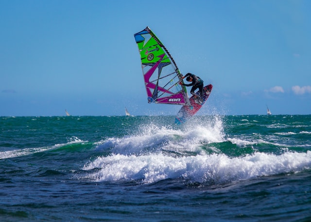 Windsurfing klitmøller kurser og oplevelser